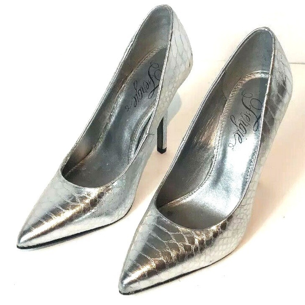 Fergie 'Protest' Metallic Rose Gold Pointed Toe Pumps Size 8.5M Excellent Shape‎